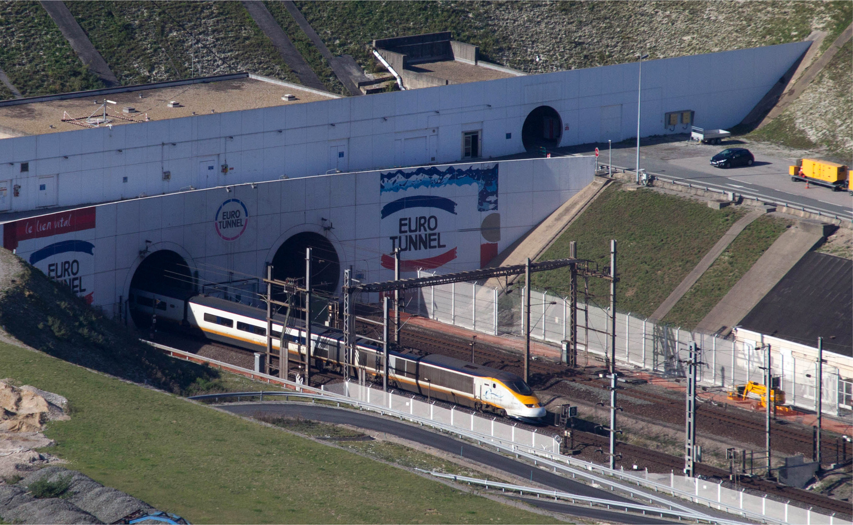 Channel tunnel